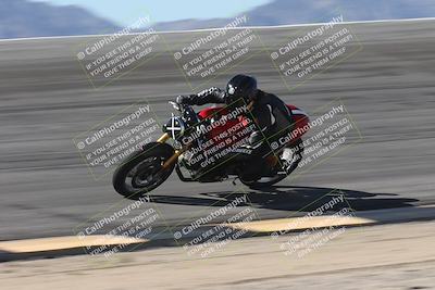 media/Oct-13-2025-Moto Forza (Mon) [[a66d839500]]/3-B Group/Session 2 (Bowl)/